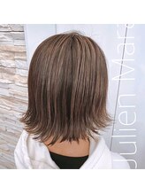 【ハイライト】立体感が出て一気にお洒落に♪白髪ぼかしにもおすすめです◎白髪も隠せて一石二鳥☆