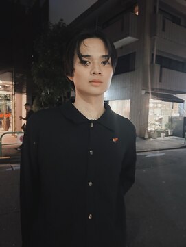 メゾンアクア 表参道(Maison ACQUA) =メンズボブ/フェザーパーマ／MEN’S HAIR/ブルーブラック