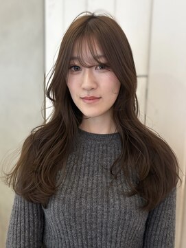 ふんわりレイヤー×明るめ透け感たっぷりブラウン