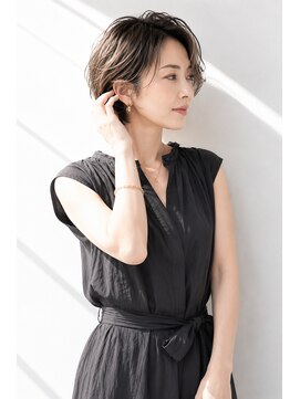 アッシュ 学芸大学店(Ash) ショートボブ/大人女性/グレージュ/白髪ぼかし/脱白髪染め