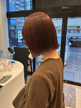 スーリール 福岡別府店(Sourire) ブリーチ無しワンカラー ピンクベージュ 切りっぱなしボブ