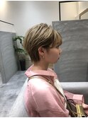 柔らかショート×ベージュカラー