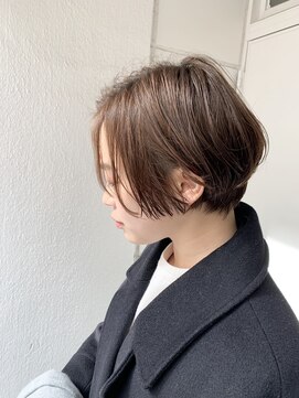 ミクマル(micmal) 大人かわいい☆小顔リップライン丸みショート×ベージュ