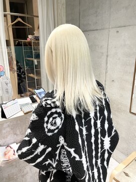 シィーム(cime) ホワイトブロンドカラー