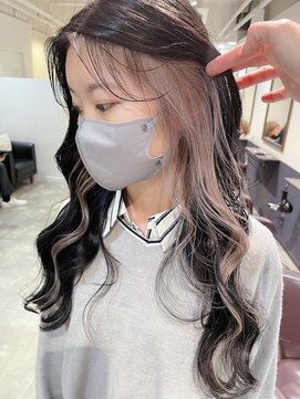 イリ 梅田(ili) 【kento限定カラー】ホワイトパールベージュ/イヤリングカラー