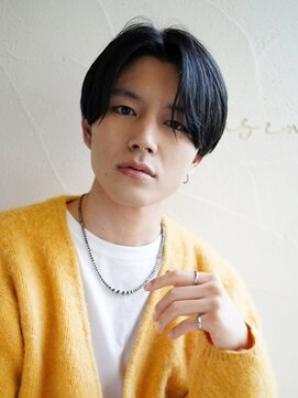 マセナ(Masena) センターパートショート×ブルーブラック