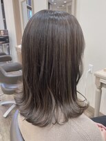 アルターリール(aL ter Rire)&nbsp;【Rire尚平】ハイライトカラー グレーアッシュ　外ハネミディ★