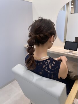 イロドリ(irodori.) 大人可愛い　ポニーテールアレンジ