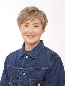 えがお美容室 【えがお美容室】50代60代の方に☆カーリーショート