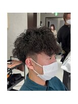 エース 春日部店(A)&nbsp;スーツ短髪ツーブロック束感モテる黒髪シークレットパーマ流行