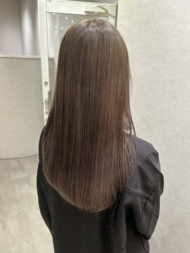 カラークチュール(Color Couture) 黒髪/ホブルフ/ネビージュ/ネイビー/小顔カット/ボルドー/ボブ