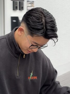 ヘアーラボ 樟葉(Hair Labo) ラフなサイドパート スキンフェード 枚方 南楠葉