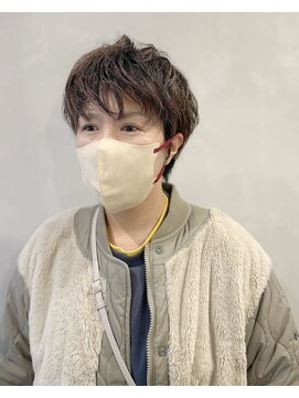 ラトリエコンタン(L´atelier Content) 【LatelierContent Yumi】ピンクハイライトのショートヘア