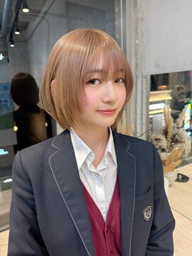 サンク 原宿 表参道(cinq) ハイトーンミルクティーグレージュ明るめアッシュベージュ2030代