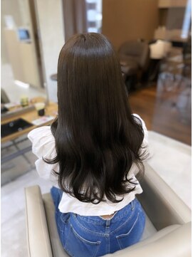 ジーナ 新宿(Zina) オリーブブラウン/tokioトリートメント