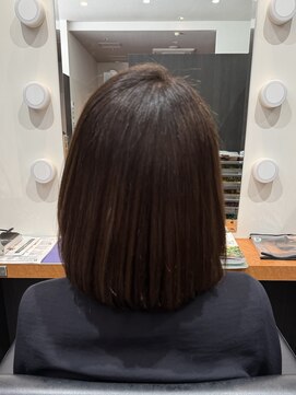 アミックス Hair&Make Amix KOKUSAIHOTEL 大人女性のためのエレガントボブ