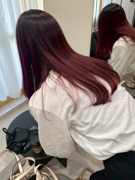 穀雨(Kokuu) グレージュ切りっぱなしボブ前髪ありミニボブミルクティベージュ