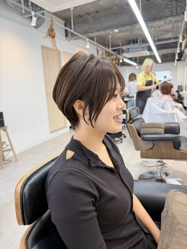 トト 船橋店(toto.) ☆ハイライトカラーくびれヘア奥行きショートレイヤーボブ[船橋]