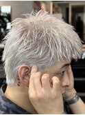 ホワイトスパイキーショートダウンバング