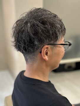 エリン バイ リル ヘアー 本陣(eLin by LiL hair) 刈り上げショート×ツイスパ