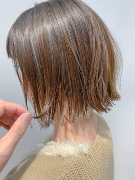 テトヘアー(teto hair) bob[切りっぱなしボブ、ベージュ、グラデーションカラー]