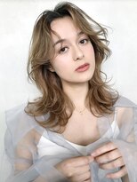 アイティー バイ アルバム 中野店(IT by ALBUM) ガーリーレイヤー_ウェーブパーマフォギーベージュ耳かけ_7409