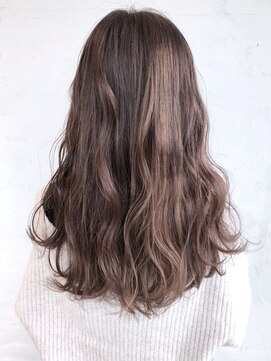 アイティー バイ アルバム 中野店(IT by ALBUM) ベージュロング_耳かけウェーブパーマフォギーベージュ_ba291171