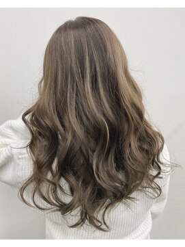 アライブ キチジョウジ(ALIVE Kichijoji) 【ALIVE吉祥寺】小顔セミウェットウェーブハイライトカラー