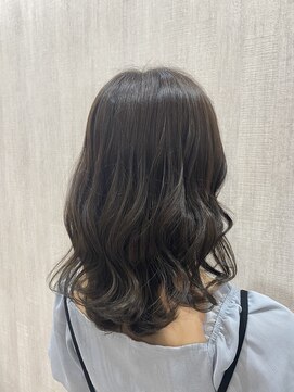 アルーシェ 心斎橋(Alushe) ツヤ感グレージュ