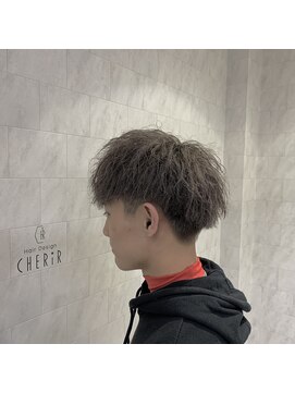 シェリール(CHERiR) 透け感スノーグレー×ツイスパ☆ブリーチ2回以上