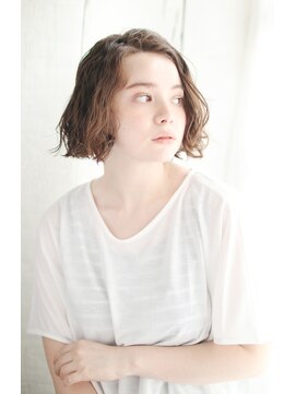 ラクシア(LUXIA) フワくしゃウェービースタイル