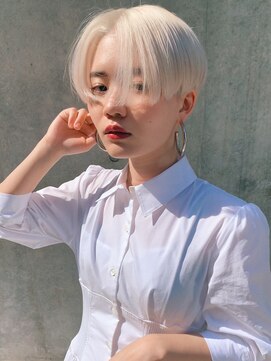 ピークアブー 原宿ハラカド(PEEK-A-BOO) ホワイトブロンドハンサムショート！