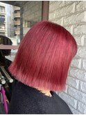 切りっぱなしボブ×レッドカラー