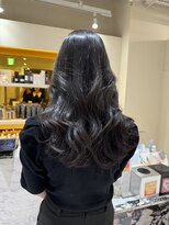 シェノン 心斎橋(CHAINON)&nbsp;ブルーブラック/レイヤーカット/髪質改善