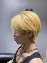 抜きっぱなしブロンド/ハンサムショート
