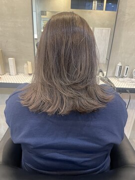 ユニコ(unico) ミディアムレイヤー/ミディアム/レイヤーカット