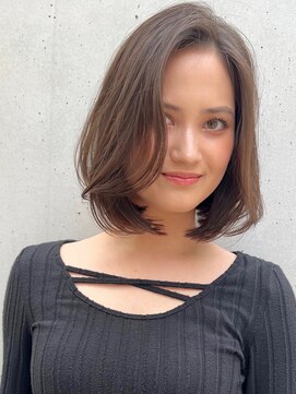 トルネード(TORNADO) 海外ボブ前下がりロブカーテンバングフェイスレイヤー　n7.7.10