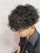 ジーナ 天神(Zina)&nbsp;波巻きスパイラル/波打ちパーマ