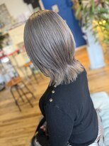 リアン(Lien) グレージュウルフ