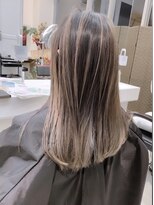 モアナ バイ ヘッドライト 沖縄豊見城店(Moana by HEADLIGHT)&nbsp;Moana豊見城#バレイヤージュ#ミルクティー