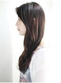 Aラインの大人かわいいミックスカールスタイル