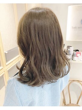 ガリカ 渋谷(Gallica) オリーブベージュ×こなれミディ