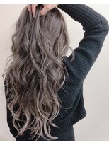 ブルーガーデン(BLUE GARDEN)&nbsp;プルエクロングの外国人風セレブヘアー♪