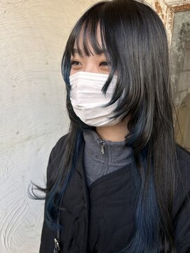 ロイジー(roijir) 【表参道　roijir】インナーブルーカラー×顔まわりウルフカット