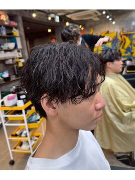 カーニー 北千住(kearny) メンズカットパーマ/ニュアンスパーマ/フェザーパーマ[北千住]
