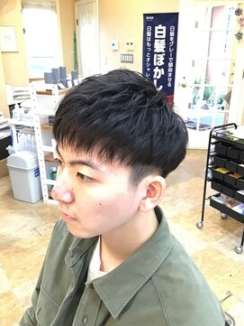 ヘアーステージめぐりや ツーブロックショート
