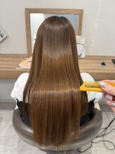 当サロンは、髪悩みに合わせたケアに特化したトリートメント重視のサロンです