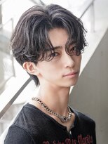 カライング(ing)&nbsp;スーツ短髪ツーブロック束感モテる黒髪シークレットパーマ流行