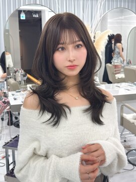 キティー(kiti) グレージュ×レイヤーカット