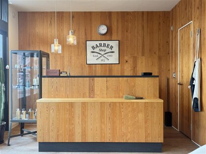 BASE BARBER SHOP 【ベースバーバーショップ】の写真